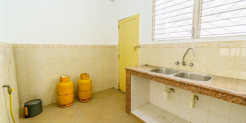 Casa en venta ubicada en Cdla. Ferroviaria, Guayaquil GeoBienes - Casa en venta ubicada en Cdla. Ferroviaria, Guayaquil - Plusvalia Guayaquil Casas de venta y alquiler Inmobiliaria Ecuador