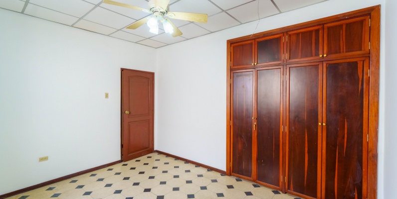 Casa en venta ubicada en Cdla. Ferroviaria, Guayaquil GeoBienes - Casa en venta ubicada en Cdla. Ferroviaria, Guayaquil - Plusvalia Guayaquil Casas de venta y alquiler Inmobiliaria Ecuador