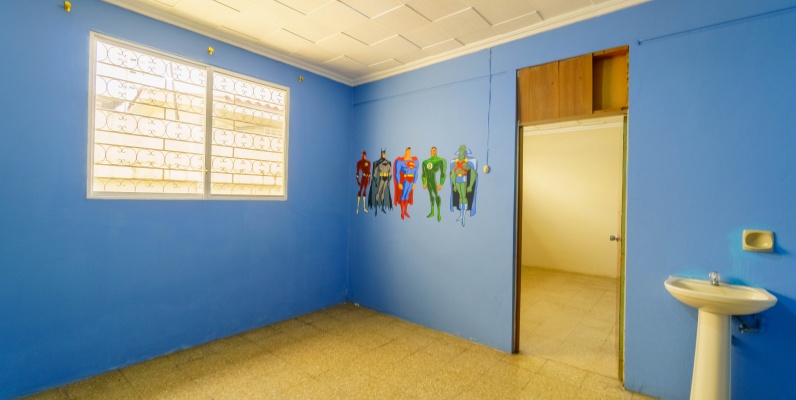 Casa en venta ubicada en Cdla del IESS, Sur de Guayaquil GeoBienes - Casa en venta ubicada en Cdla del IESS, Sur de Guayaquil - Plusvalia Guayaquil Casas de venta y alquiler Inmobiliaria Ecuador