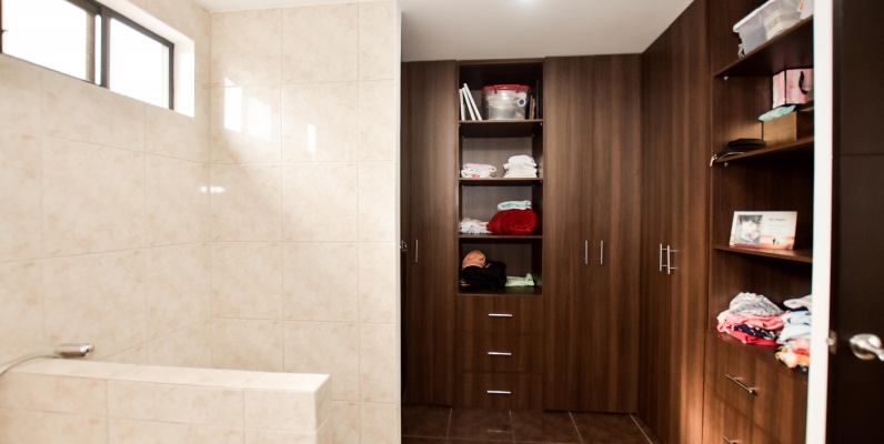 Casa en venta ubicada en Ciudad Celeste GeoBienes - Casa en venta ubicada en Ciudad Celeste - Plusvalia Guayaquil Casas de venta y alquiler Inmobiliaria Ecuador