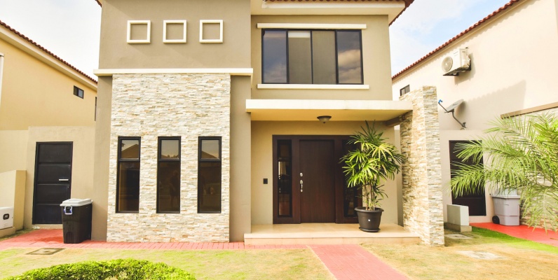 Casa en venta ubicada en Ciudad Celeste GeoBienes - Casa en venta ubicada en Ciudad Celeste - Plusvalia Guayaquil Casas de venta y alquiler Inmobiliaria Ecuador