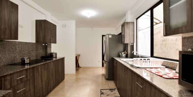 Casa en venta ubicada en Ciudad Celeste GeoBienes - Casa en venta ubicada en Ciudad Celeste - Plusvalia Guayaquil Casas de venta y alquiler Inmobiliaria Ecuador