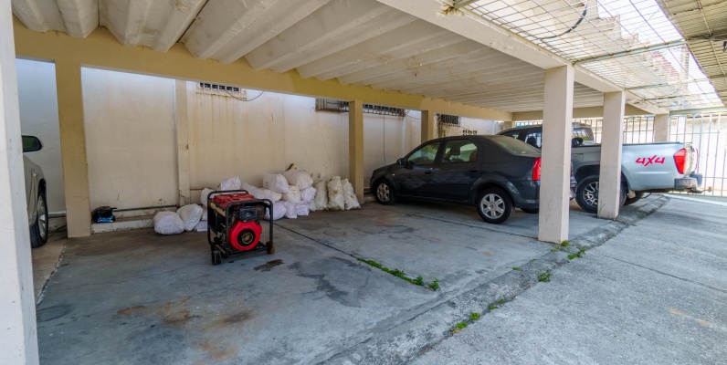 Casa en venta ubicada en conjunto cerrado en Urdesa, Norte de Guayaquil GeoBienes - Casa en venta ubicada en conjunto cerrado en Urdesa, Norte de Guayaquil - Plusvalia Guayaquil Casas de venta y alquiler Inmobiliaria Ecuador
