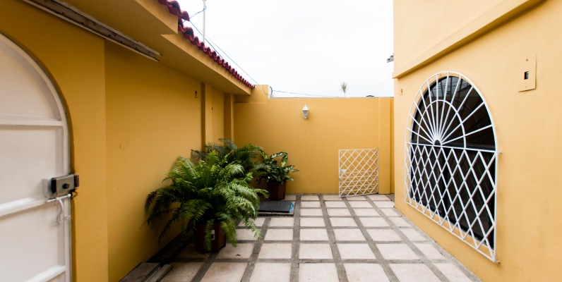 GeoBienes - Casa en venta ubicada en la Alborada, Norte de Guayaquil - Plusvalia Guayaquil Casas de venta y alquiler Inmobiliaria Ecuador