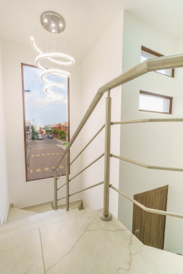 GeoBienes - Casa en venta ubicada en la Urbanización Bali, Vista al río - Plusvalia Guayaquil Casas de venta y alquiler Inmobiliaria Ecuador