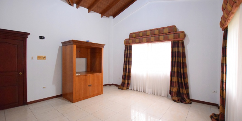 Casa en venta ubicada en Olivos I, Ceibos, Norte de Guayaquil GeoBienes - Casa en venta ubicada en Olivos I, Ceibos, Norte de Guayaquil - Plusvalia Guayaquil Casas de venta y alquiler Inmobiliaria Ecuador