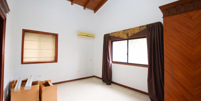 Casa en venta ubicada en Olivos I, Ceibos, Norte de Guayaquil GeoBienes - Casa en alquiler ubicada en Olivos I, Ceibos, Norte de Guayaquil - Plusvalia Guayaquil Casas de venta y alquiler Inmobiliaria Ecuador