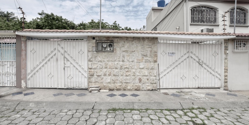 Casa en venta ubicada en samanes 2, Norte de Guayaquil GeoBienes - Casa en venta ubicada en samanes 2, Norte de Guayaquil - Plusvalia Guayaquil Casas de venta y alquiler Inmobiliaria Ecuador