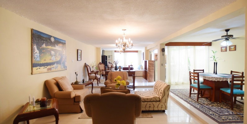 Casa en venta ubicada en Santa Cecilia, Los Ceibos GeoBienes - Casa en venta ubicada en Santa Cecilia, Los Ceibos - Plusvalia Guayaquil Casas de venta y alquiler Inmobiliaria Ecuador