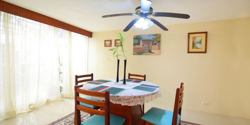 Casa en venta ubicada en Santa Cecilia, Los Ceibos GeoBienes - Casa en venta ubicada en Santa Cecilia, Los Ceibos - Plusvalia Guayaquil Casas de venta y alquiler Inmobiliaria Ecuador