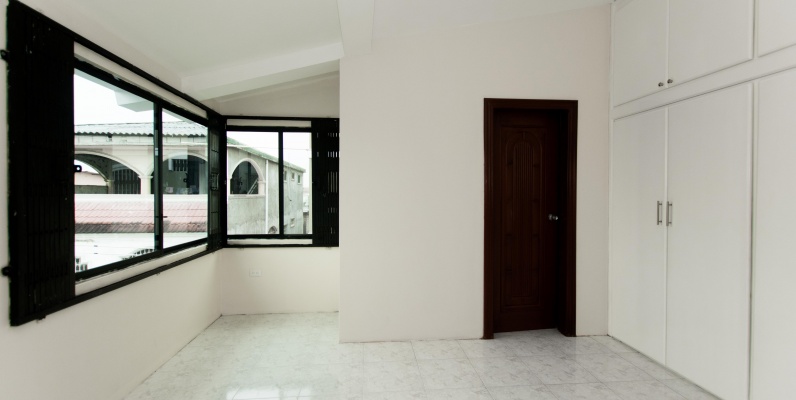 Casa en venta ubicada en Urbanización Acuarela del Rio GeoBienes - Casa en venta ubicada en urbanización Acuarela del Rio - Plusvalia Guayaquil Casas de venta y alquiler Inmobiliaria Ecuador
