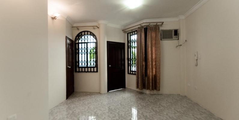 Casa en venta ubicada en Urbanización Acuarela del Rio GeoBienes - Casa en venta ubicada en urbanización Acuarela del Rio - Plusvalia Guayaquil Casas de venta y alquiler Inmobiliaria Ecuador