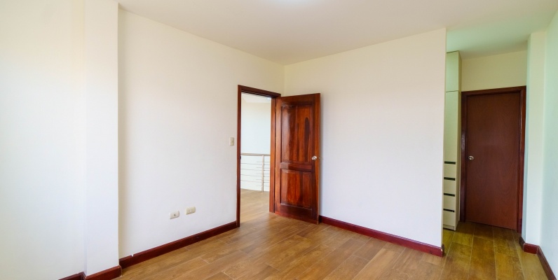 Casa en venta ubicada en Urbanización Villa Club, etapa Natura GeoBienes - Casa en venta ubicada en Urbanización Villa Club, etapa Natura - Plusvalia Guayaquil Casas de venta y alquiler Inmobiliaria Ecuador