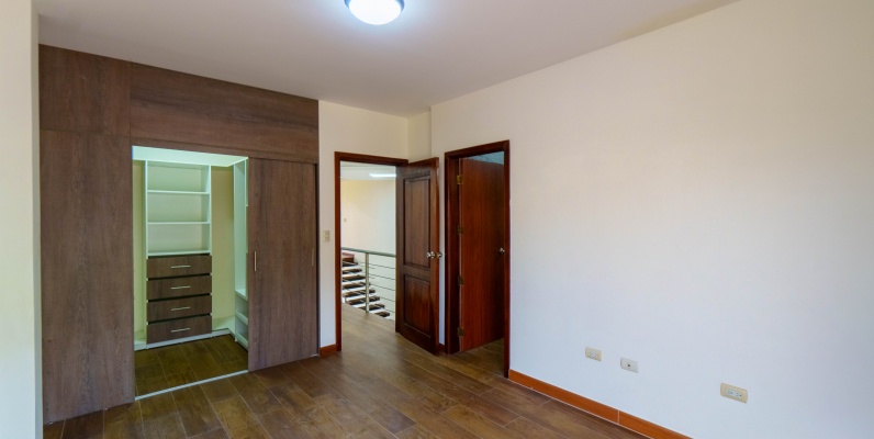 Casa en venta ubicada en Urbanización Villa Club, etapa Natura GeoBienes - Casa en venta ubicada en Urbanización Villa Club, etapa Natura - Plusvalia Guayaquil Casas de venta y alquiler Inmobiliaria Ecuador