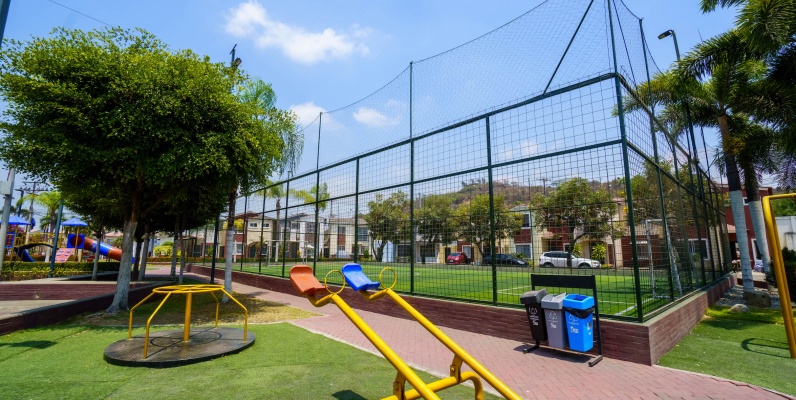 Casa en venta ubicada en Urbanización Villa Italia, La Aurora. Vía Daule GeoBienes - Casa en venta ubicada en Urbanización Villa Italia, La Aurora. Vía Daule - Plusvalia Guayaquil Casas de venta y alquiler Inmobiliaria Ecuador