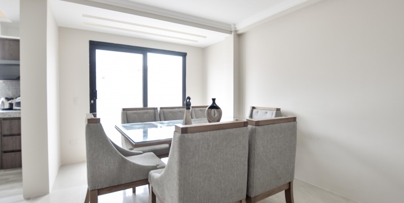 Casa en venta ubicada en Villa Club Doral, Av. Leon Febres Cordero GeoBienes - Casa en venta ubicada en Villa Club Doral, Av. Leon Febres Cordero - Plusvalia Guayaquil Casas de venta y alquiler Inmobiliaria Ecuador