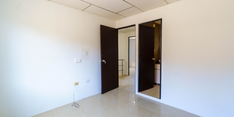 Casa en venta ubicada en Villa del Rey, Etapa Beatriz GeoBienes - Casa en venta ubicada en Villa del Rey, Etapa Beatriz - Plusvalia Guayaquil Casas de venta y alquiler Inmobiliaria Ecuador