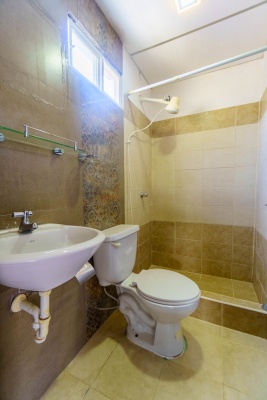 Casa en venta ubicada en Villa del Rey, Etapa Beatriz GeoBienes - Casa en venta ubicada en Villa del Rey, Etapa Beatriz - Plusvalia Guayaquil Casas de venta y alquiler Inmobiliaria Ecuador