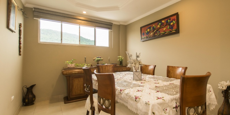 Casa en venta ubicado en la Ciudadela Las Cumbres, Los Ceibos GeoBienes - Departamento en venta ubicado en la Ciudadela Las Cumbres, Los Ceibos - Plusvalia Guayaquil Casas de venta y alquiler Inmobiliaria Ecuador