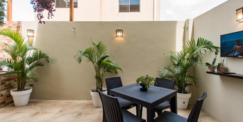 Casa en venta ubicado en Urbanización San Antonio, Samborondón GeoBienes - Casa en venta ubicado en Urbanización San Antonio, Samborondón - Plusvalia Guayaquil Casas de venta y alquiler Inmobiliaria Ecuador