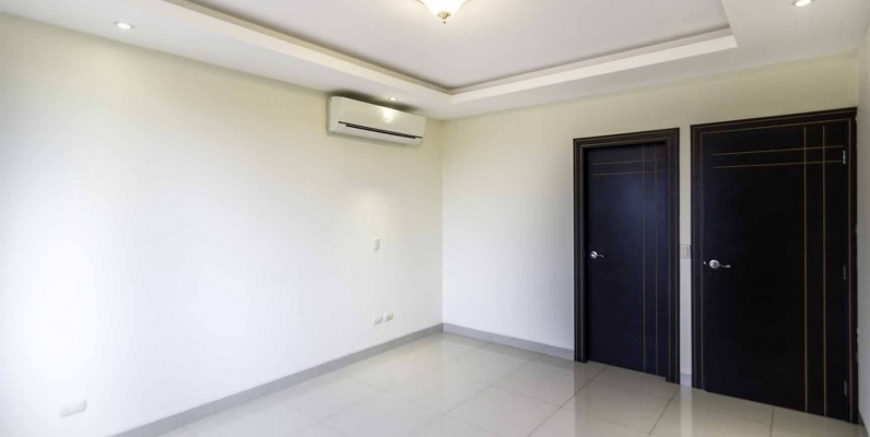 Casa en venta Urb. Terrasol , Vía Samborondón GeoBienes - Casa en venta Urb. Terrasol, Vía Samborondón - Plusvalia Guayaquil Casas de venta y alquiler Inmobiliaria Ecuador