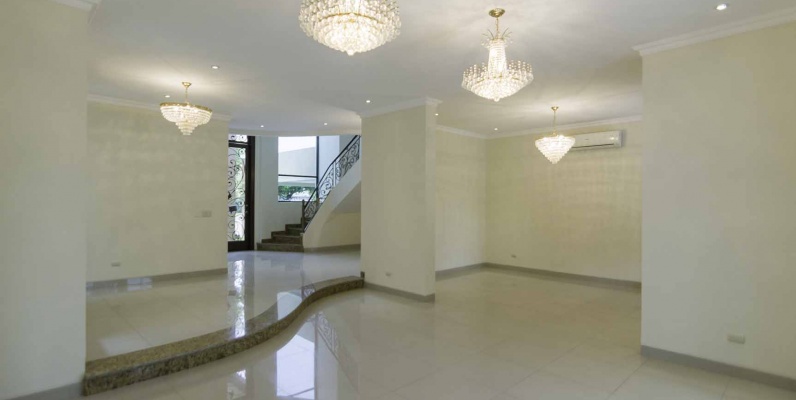 Casa en venta Urb. Terrasol , Vía Samborondón GeoBienes - Casa en venta Urb. Terrasol, Vía Samborondón - Plusvalia Guayaquil Casas de venta y alquiler Inmobiliaria Ecuador