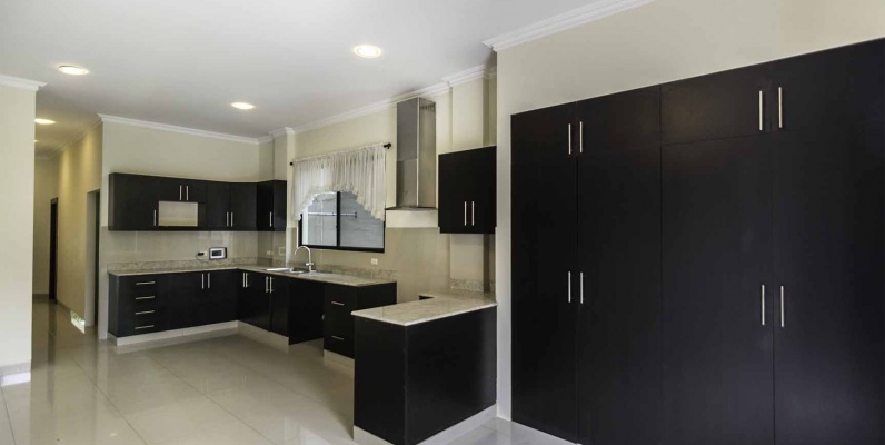 Casa en venta Urb. Terrasol , Vía Samborondón GeoBienes - Casa en venta Urb. Terrasol, Vía Samborondón - Plusvalia Guayaquil Casas de venta y alquiler Inmobiliaria Ecuador