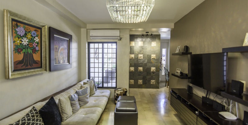 Casa en venta Urb. Villa Club, Vía Samborondón GeoBienes - Casa en venta Urb. Villa Club, Vía Samborondón - Plusvalia Guayaquil Casas de venta y alquiler Inmobiliaria Ecuador