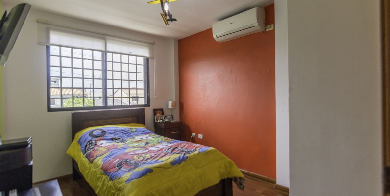 Casa en venta Urb. Villa Club, Vía Samborondón GeoBienes - Casa en venta Urb. Villa Club, Vía Samborondón - Plusvalia Guayaquil Casas de venta y alquiler Inmobiliaria Ecuador