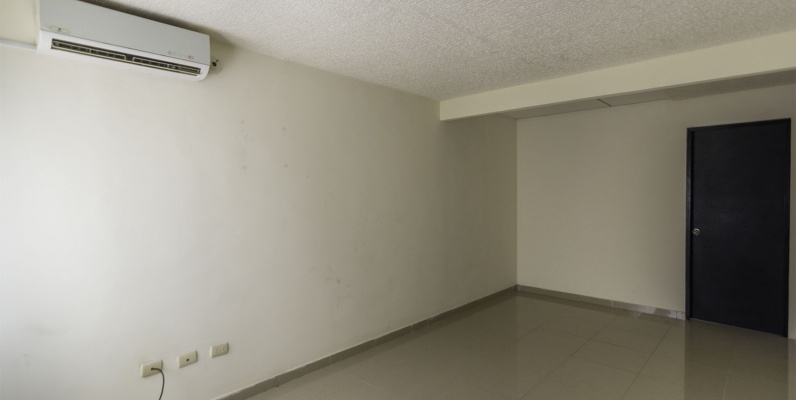 Casa en Venta Urb. Villas del Rey, Vía a Daule GeoBienes - Casa en Venta Urb. Villas del Rey, Vía a Daule - Plusvalia Guayaquil Casas de venta y alquiler Inmobiliaria Ecuador