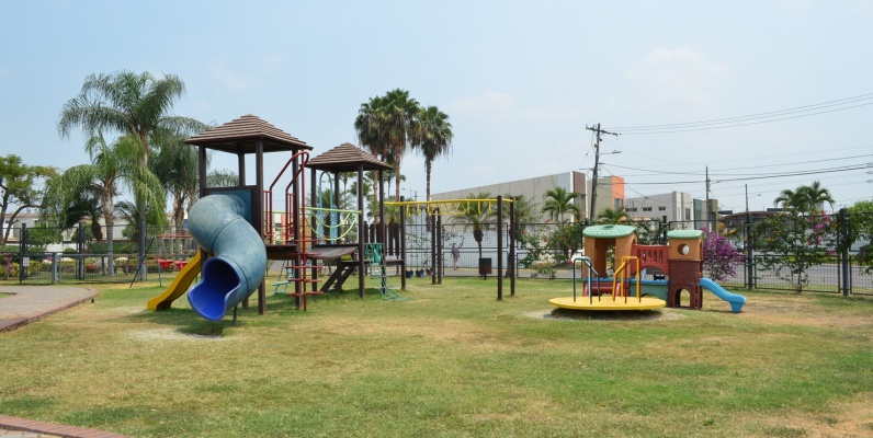 Casa en venta urbanización Cataluña vía Salitre - Samborondon GeoBienes - Casa en venta urbanización Cataluña vía Salitre - Samborondon - Plusvalia Guayaquil Casas de venta y alquiler Inmobiliaria Ecuador