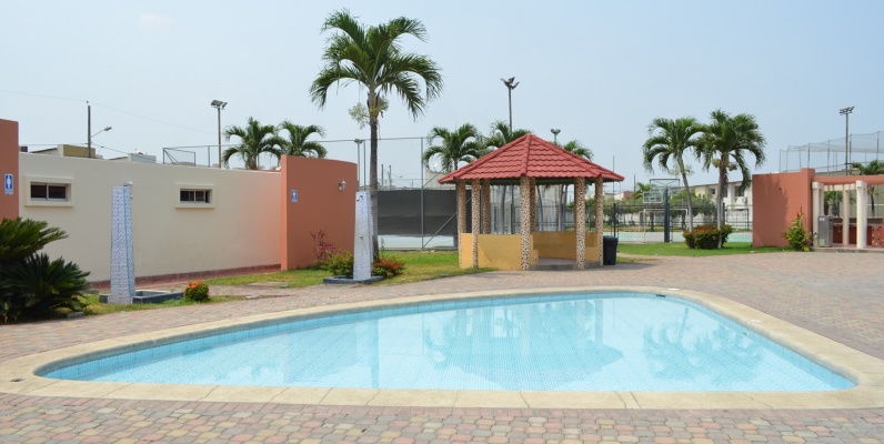 Casa en venta urbanización Cataluña vía Salitre - Samborondon GeoBienes - Casa en venta urbanización Cataluña vía Salitre - Samborondon - Plusvalia Guayaquil Casas de venta y alquiler Inmobiliaria Ecuador
