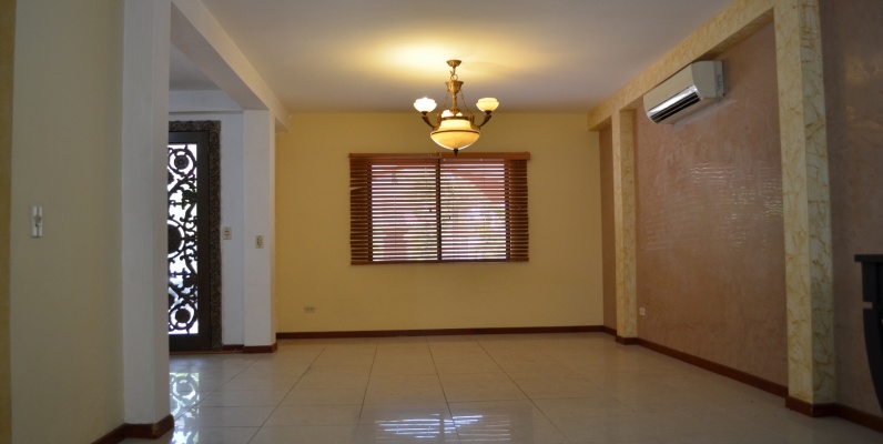 Casa en venta urbanización Ciudad Celeste etapa Estela GeoBienes - Casa en Alquiler urbanización Ciudad Celeste etapa Estela - Plusvalia Guayaquil Casas de venta y alquiler Inmobiliaria Ecuador