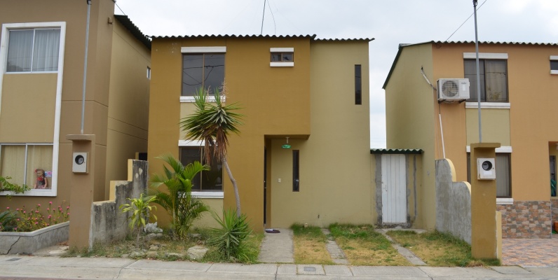 GeoBienes - Casa en venta urbanización  la Joya etapa Coral - Plusvalia Guayaquil Casas de venta y alquiler Inmobiliaria Ecuador