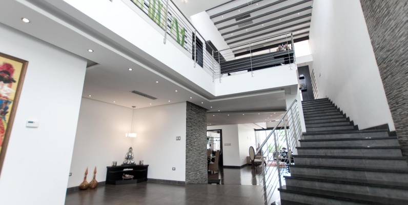 Casa en venta urbanizacion Laguna Club, vía a la Costa GeoBienes - Casa en venta urbanizacion Laguna Club, vía a la Costa - Plusvalia Guayaquil Casas de venta y alquiler Inmobiliaria Ecuador