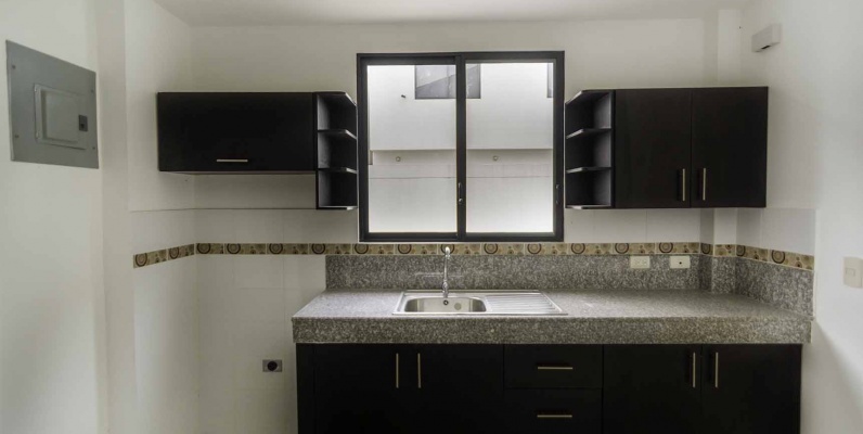 Casa en Venta Urbanización Napoli - Vía Samborondón GeoBienes - Casa en Venta Urbanización Napoli - Vía Samborondón - Plusvalia Guayaquil Casas de venta y alquiler Inmobiliaria Ecuador