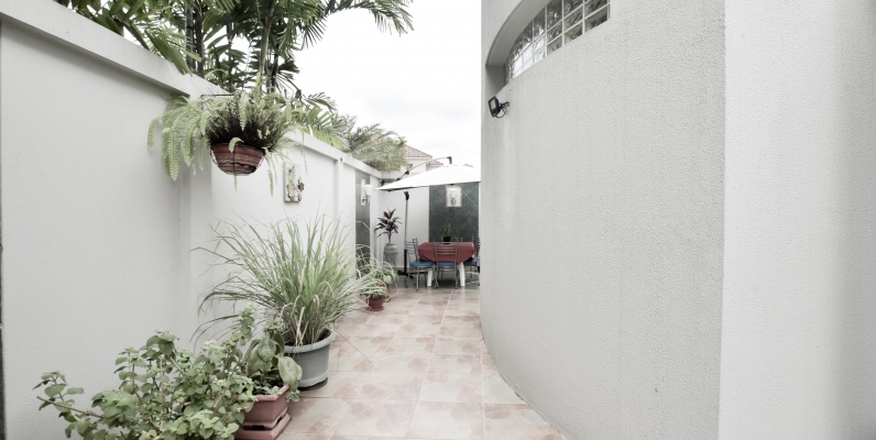 Casa en venta urbanización PortoFino, Vía a la Costa GeoBienes - Casa en venta urbanización PortoFino, Vía a la Costa - Plusvalia Guayaquil Casas de venta y alquiler Inmobiliaria Ecuador