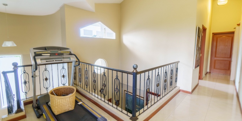 Casa en venta urbanización Rio Lindo, Samborondón GeoBienes - Casa en venta urbanización Rio Lindo, Samborondón - Plusvalia Guayaquil Casas de venta y alquiler Inmobiliaria Ecuador