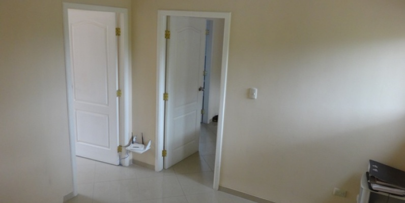 Acogedora Villa Via a la costa, vendo en Portal al sol GeoBienes - Casa en venta Via a la Costa Guayaquil, vendo una casa en Portal al sol - Plusvalia Guayaquil Casas de venta y alquiler Inmobiliaria Ecuador