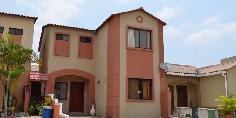 Casa en Venta Villa Club Etapa Galaxia - Via Daule Samborondon GeoBienes - Casa en Venta Villa Club Etapa Galaxia - Via Daule Samborondon - Plusvalia Guayaquil Casas de venta y alquiler Inmobiliaria Ecuador