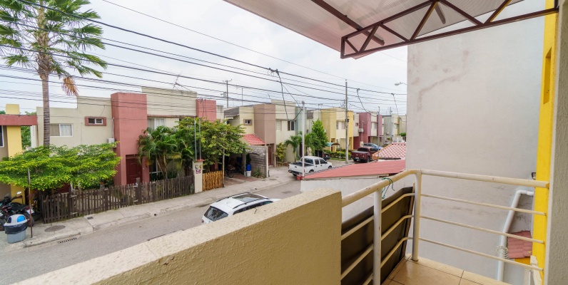 GeoBienes - Casa esquinera en venta ubicada en Ciudadela Olimpo, Vía a la Costa - Plusvalia Guayaquil Casas de venta y alquiler Inmobiliaria Ecuador