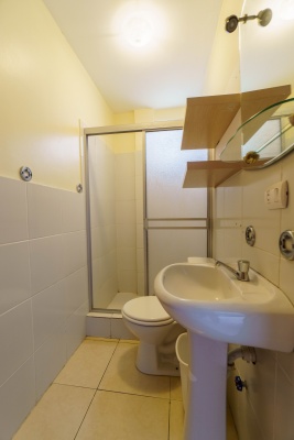 Casa esquinera en venta ubicada en Ciudadela Olimpo, Vía a la Costa GeoBienes - Casa esquinera en venta ubicada en Ciudadela Olimpo, Vía a la Costa - Plusvalia Guayaquil Casas de venta y alquiler Inmobiliaria Ecuador