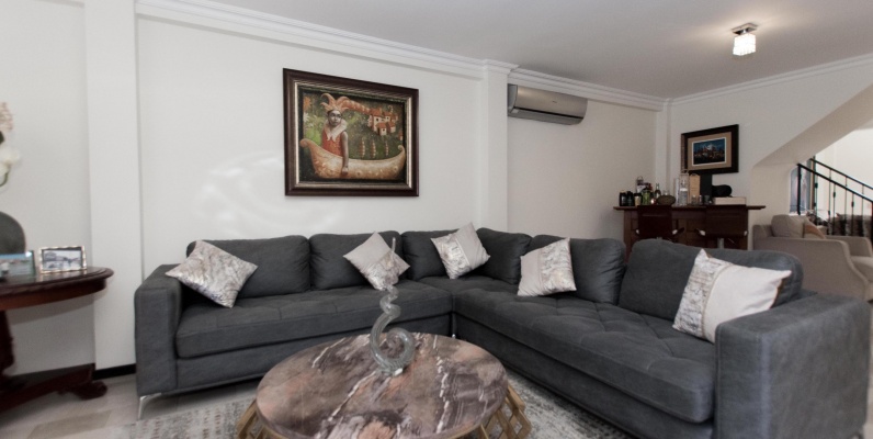 Casa semi amoblada en alquiler ubicada en Ciudad Celeste GeoBienes - Casa semi amoblada en alquiler ubicada en Ciudad Celeste - Plusvalia Guayaquil Casas de venta y alquiler Inmobiliaria Ecuador