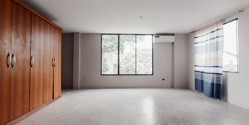 Casa uso comercial en alquiler, Urdesa Central GeoBienes - Casa uso comercial en alquiler, Urdesa Central - Plusvalia Guayaquil Casas de venta y alquiler Inmobiliaria Ecuador