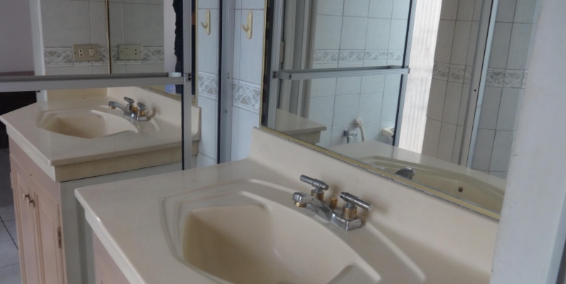 Vendo Departamento en Urdesa, Guayaquil GeoBienes - Vendo Departamento en Urdesa, Guayaquil - Plusvalia Guayaquil Casas de venta y alquiler Inmobiliaria Ecuador