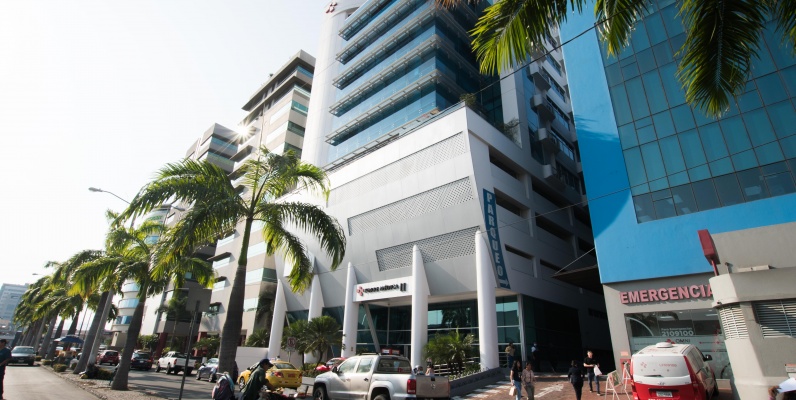 GeoBienes - Consultorio médico en venta ubicado en el Edificio Torre Médica II - Plusvalia Guayaquil Casas de venta y alquiler Inmobiliaria Ecuador