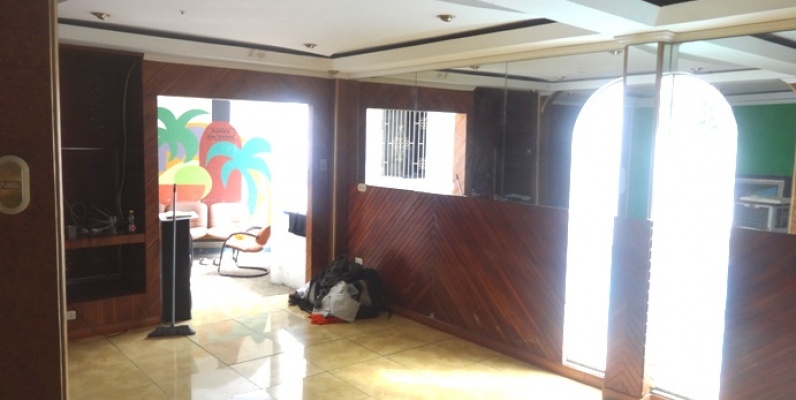 De oportunidad, vendo casa en la Alborada 11ava etapa GeoBienes - De oportunidad vendo casa con piscina en la Alborada 11ava etapa. Norte de Guayaquil - Plusvalia Guayaquil Casas de venta y alquiler Inmobiliaria Ecuador