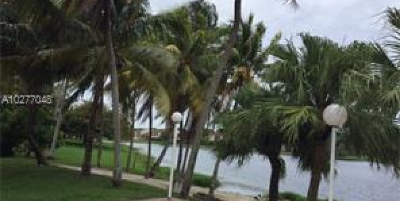 Departamento a la Venta en MIAMI-Fontainebleu GeoBienes - Departamento a la Venta en MIAMI-Fontainebleu - Plusvalia Guayaquil Casas de venta y alquiler Inmobiliaria Ecuador
