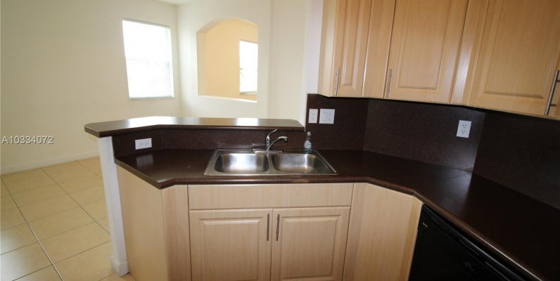 Departamento a la Venta en MIAMI_Fontainebleau Area GeoBienes - Departamento a la Venta en MIAMI_Fontainebleau Area - Plusvalia Guayaquil Casas de venta y alquiler Inmobiliaria Ecuador