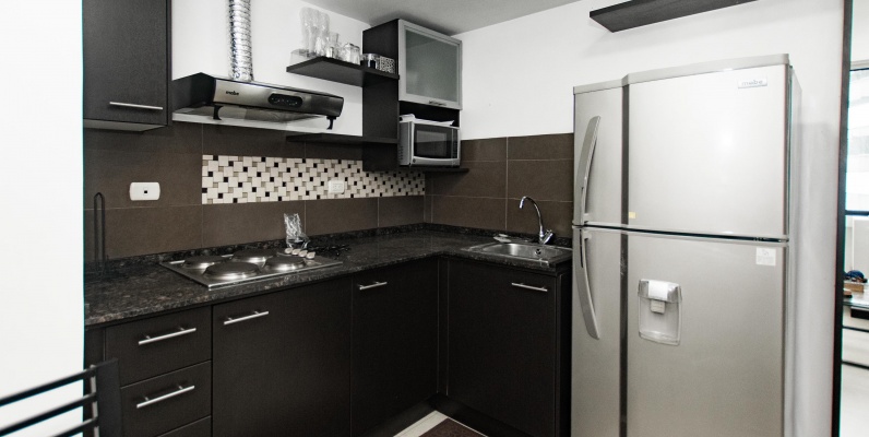 Departamento amoblado en alquiler - Ed. Torres Bellini II, Puerto Santa Ana GeoBienes - Departamento amoblado en alquiler - Ed. Torres Bellini II, Puerto Santa Ana - Plusvalia Guayaquil Casas de venta y alquiler Inmobiliaria Ecuador